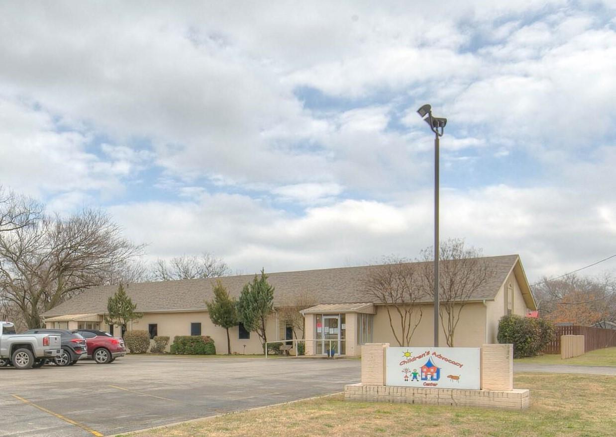 910 Granbury St, Cleburne, TX for sale Primary Photo- Image 1 of 1