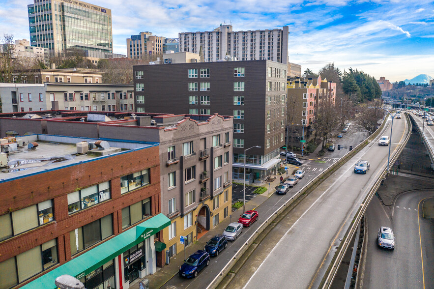 714 7th Ave, Seattle, WA for sale - Building Photo - Image 1 of 24