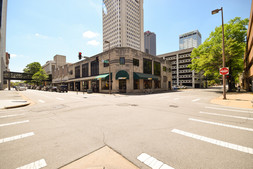 400-408 Louisiana St, Little Rock, AR for lease - Building Photo - Image 1 of 3