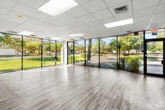 2100 Park Central Blvd N, Pompano Beach, FL for lease Interior Photo- Image 2 of 11
