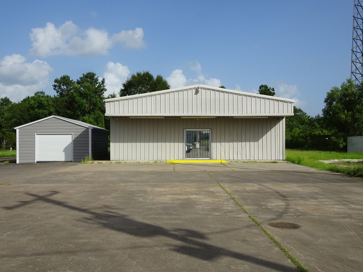 10968 Highway 12, Mauriceville, TX 77626