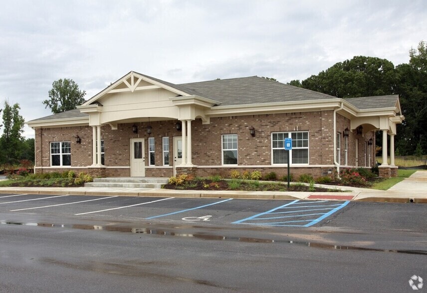 367 Athens Hwy, Loganville, GA for lease - Primary Photo - Image 1 of 11