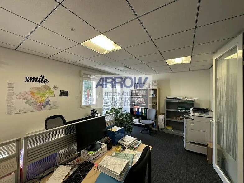 Office in Saint-Herblain for lease - Building Photo - Image 2 of 8