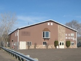 2295 McKnight Rd N, North Saint Paul MN - Warehouse