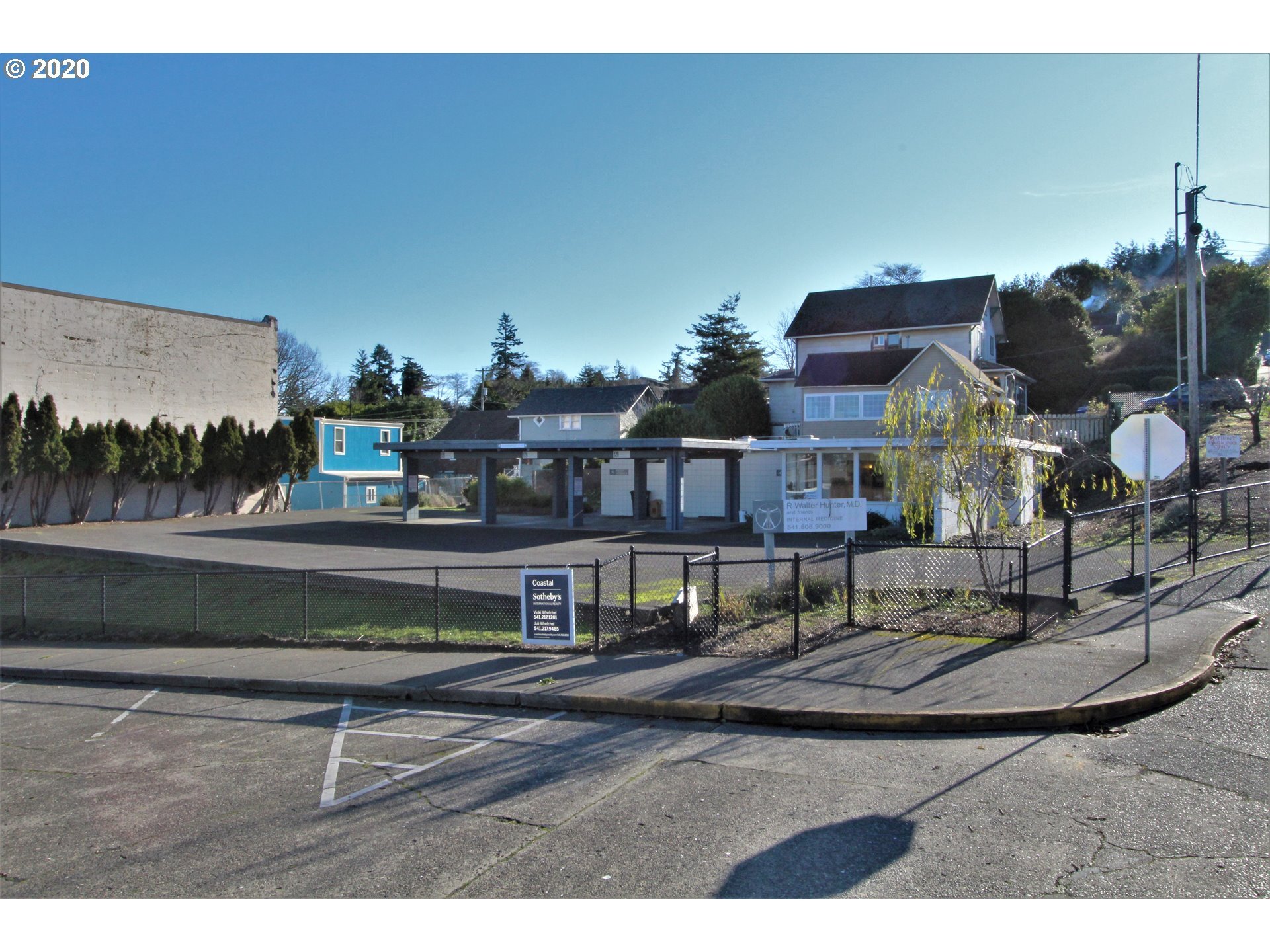 2117 Union Ave, North Bend, OR for sale Primary Photo- Image 1 of 1