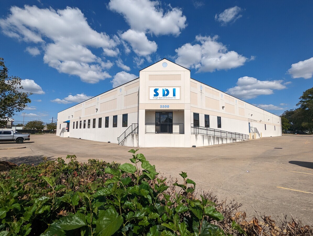 3300 E TC Jester Blvd, Houston, TX 77018