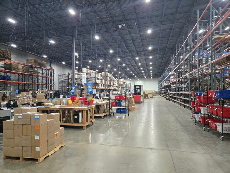 5855 Carbonmill Dr, South Bend, IN for lease - Building Photo - Image 2 of 11