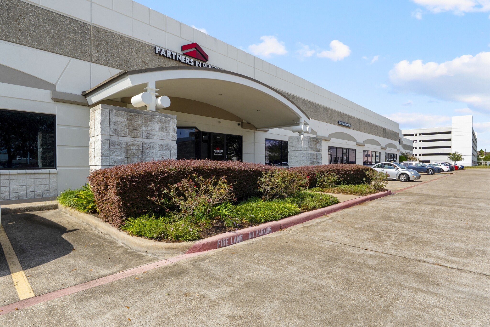 2901 W Sam Houston Pky N, Houston, TX for lease Building Photo- Image 1 of 12