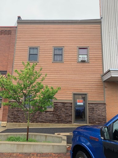 124 S Vine St, West Union, IA for sale Primary Photo- Image 1 of 1