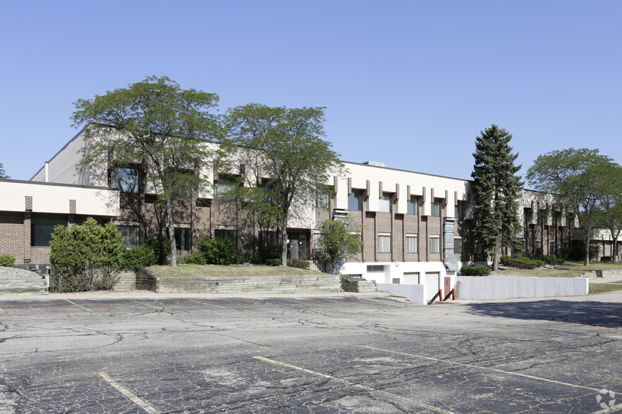 6545 Mercantile Way, Lansing, MI for lease - Primary Photo - Image 1 of 13