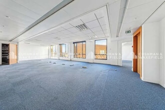 37 Rue De Liège, Paris for lease Interior Photo- Image 2 of 6