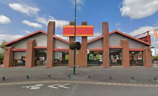 More details for 5 Place Robert Lynen, Tinqueux - Retail for Lease