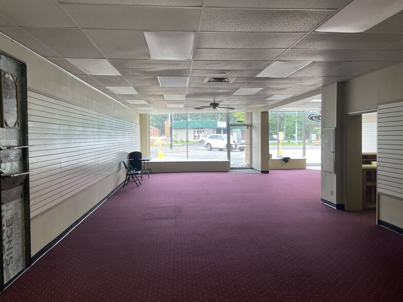 3260 Kent Rd, Stow, OH for lease - Interior Photo - Image 3 of 7