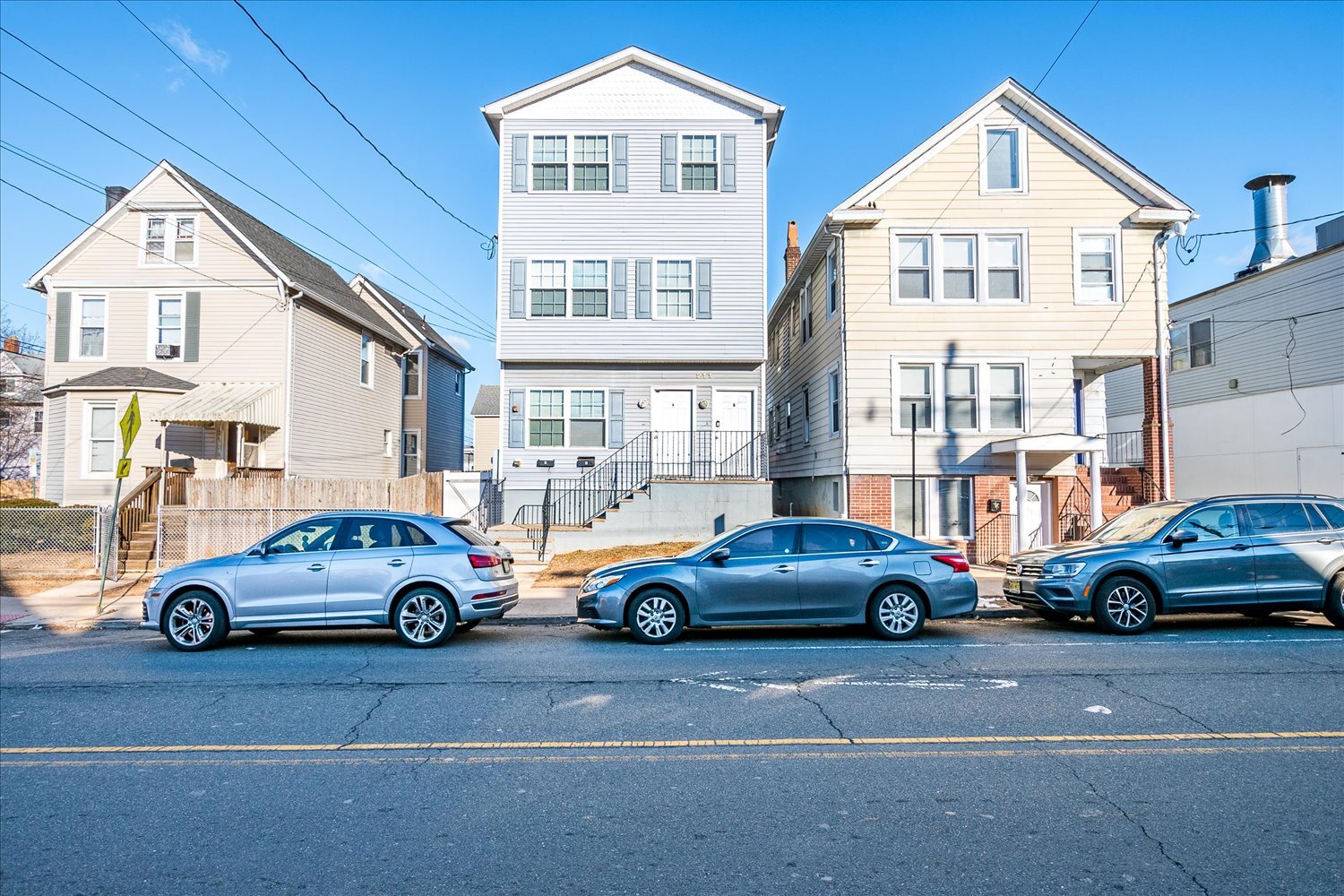 211 Hamilton St, New Brunswick, NJ for sale Primary Photo- Image 1 of 1