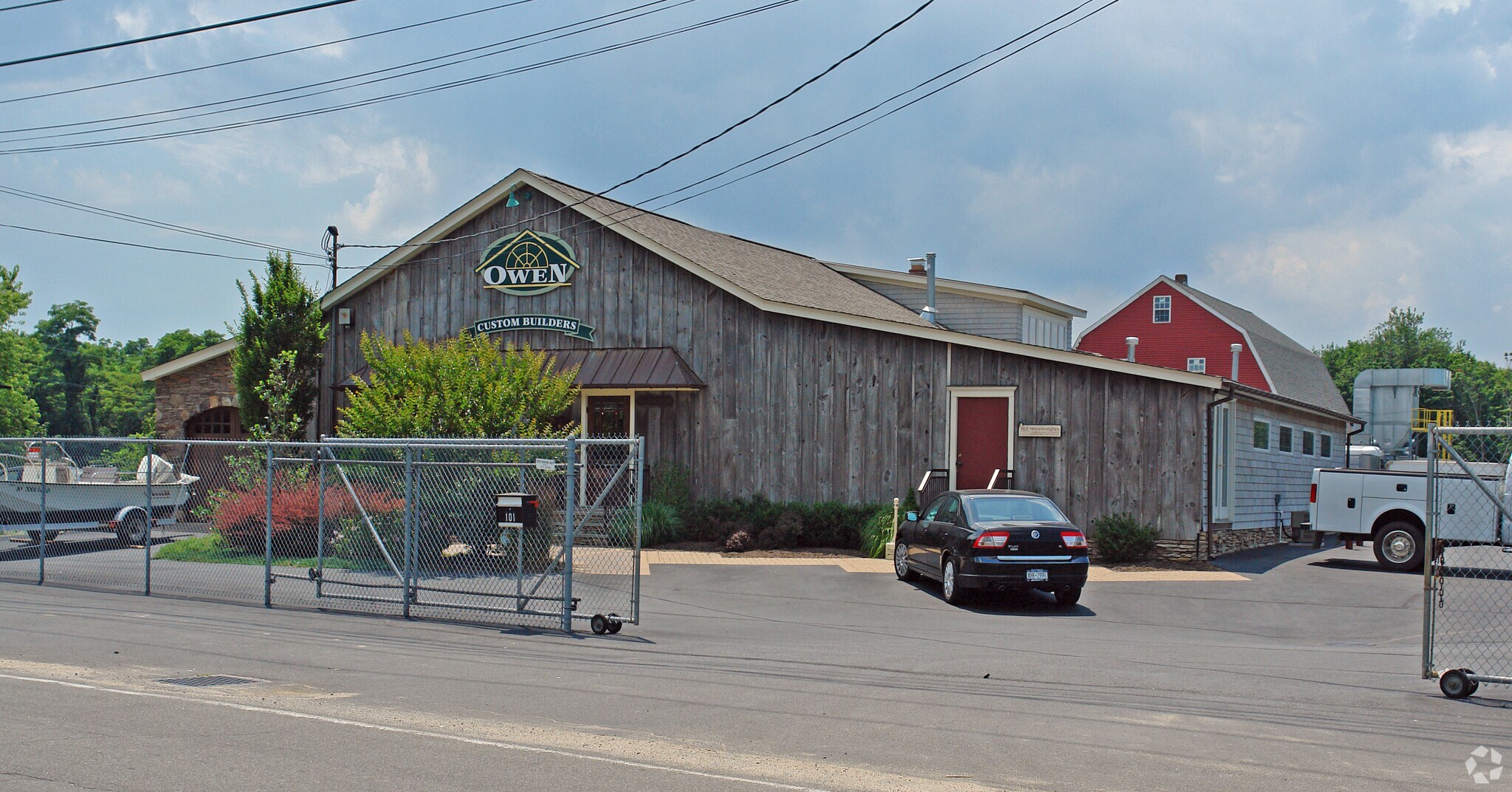 101 Edwards Ave, Calverton, NY for sale Primary Photo- Image 1 of 1