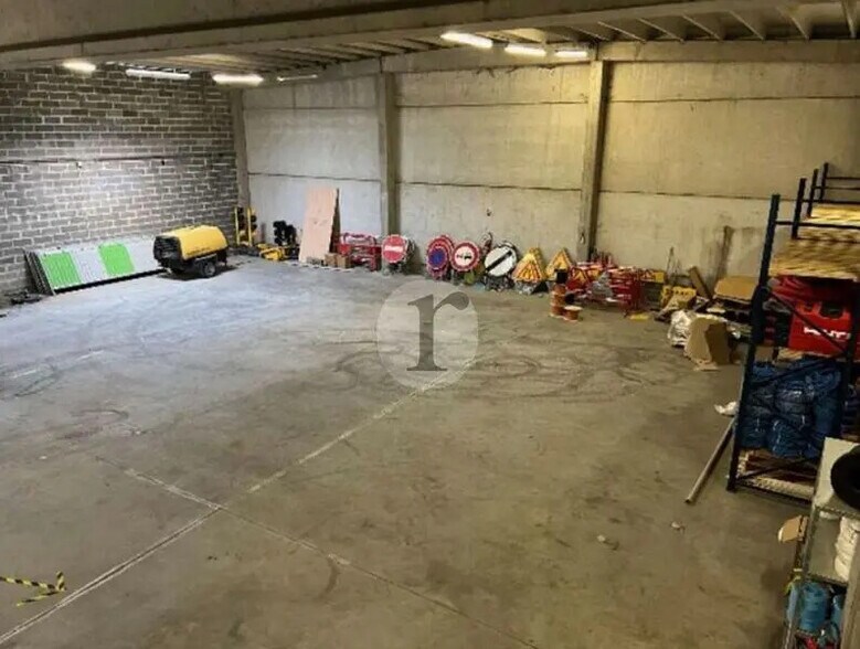 Office in Lesquin for lease - Interior Photo - Image 2 of 10