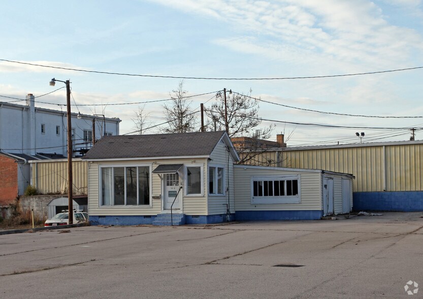 106 Chesterfield Ave, Lancaster, SC 29720