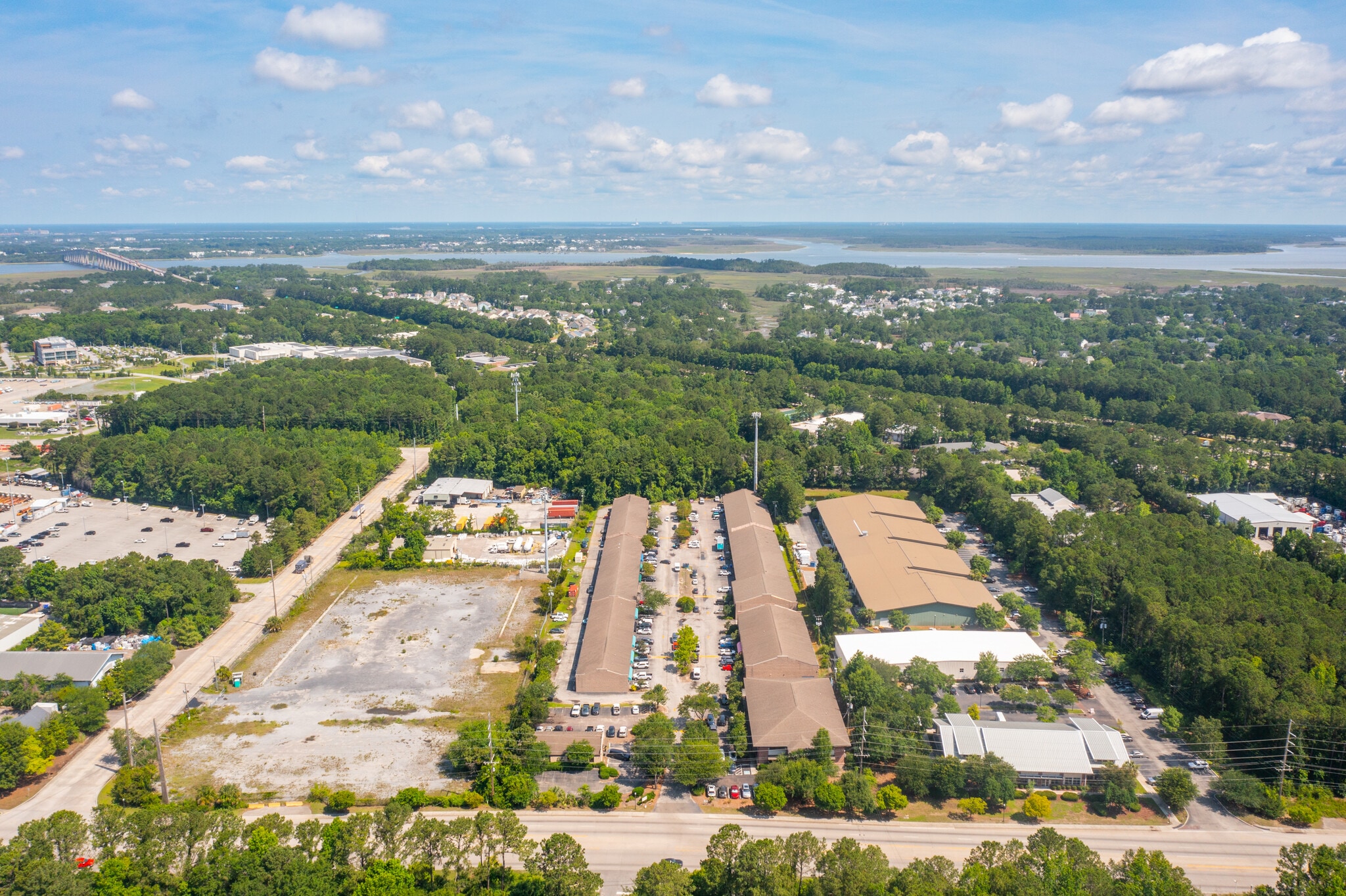 488 La Mesa Rd, Mount Pleasant, SC for lease Interior Photo- Image 1 of 7