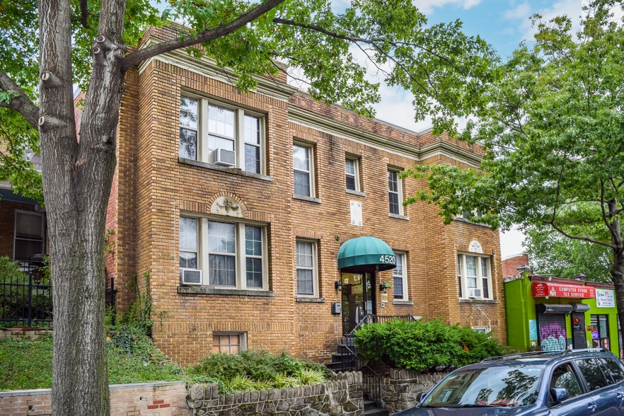 4520 Ave NW, Washington, DC 20011
