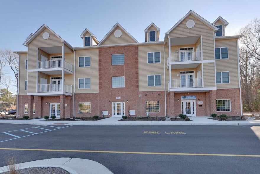 200 Fountains Ln, Poquoson, VA 23662 Retail for Lease