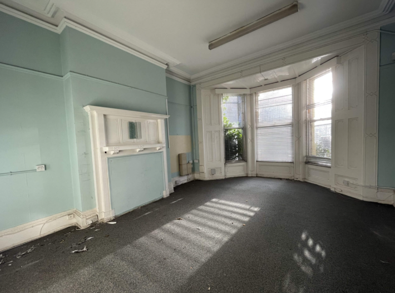 33 Wellington Park, Belfast for sale - Interior Photo - Image 2 of 7