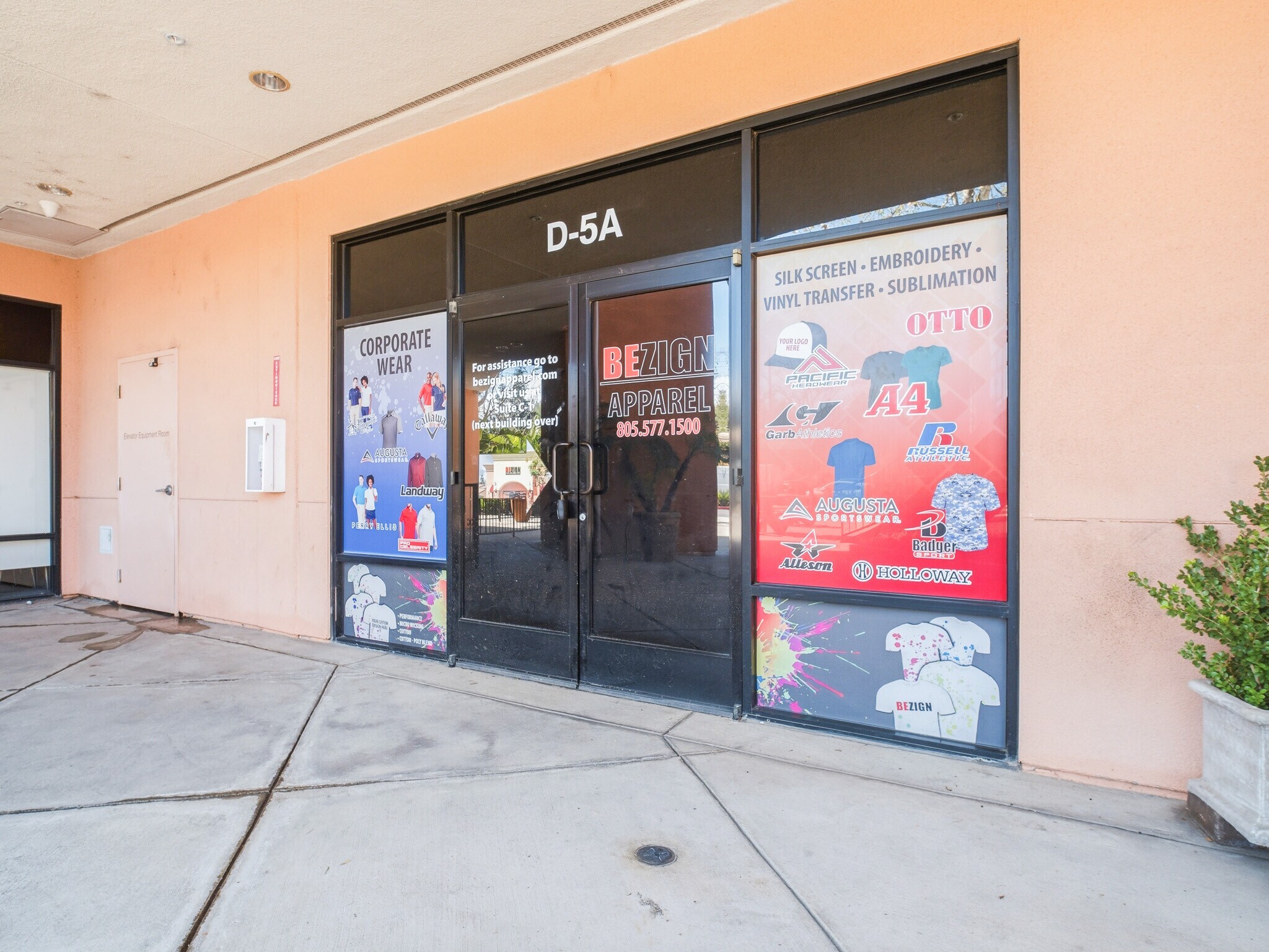 6591-6599 Collins Dr, Moorpark, CA for lease Interior Photo- Image 1 of 4