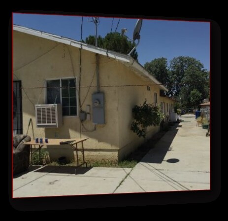 11017 Santa Ana St, Lamont, CA for sale Primary Photo- Image 1 of 1