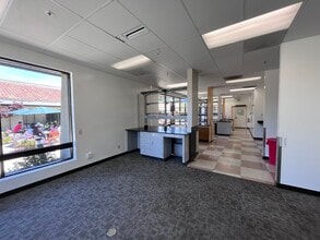 319 N Bernardo Ave, Mountain View, CA for lease Building Photo- Image 2 of 4