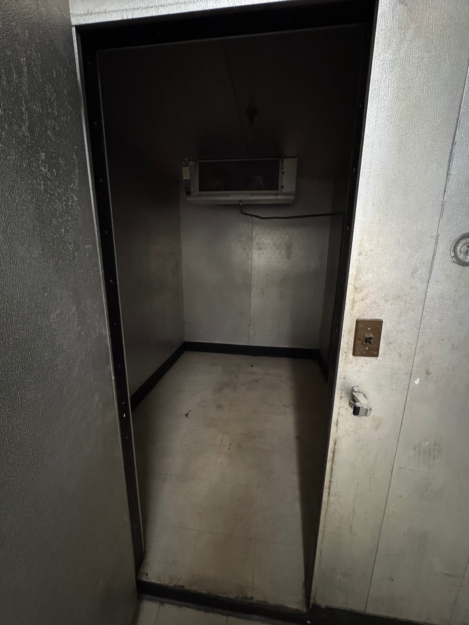 2014 Tulare St, Fresno, CA for lease Interior Photo- Image 1 of 5