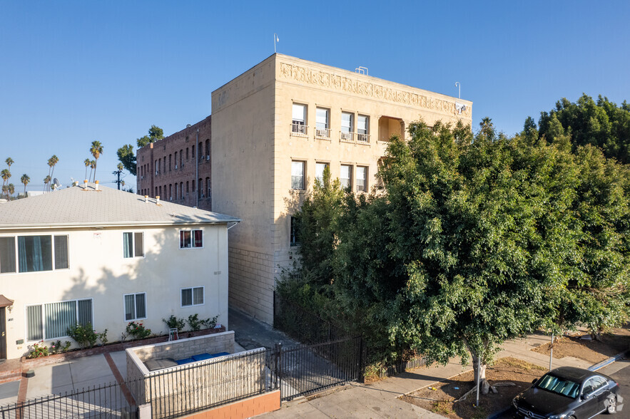 1516 N Hobart Blvd, Los Angeles, CA for sale - Primary Photo - Image 1 of 10