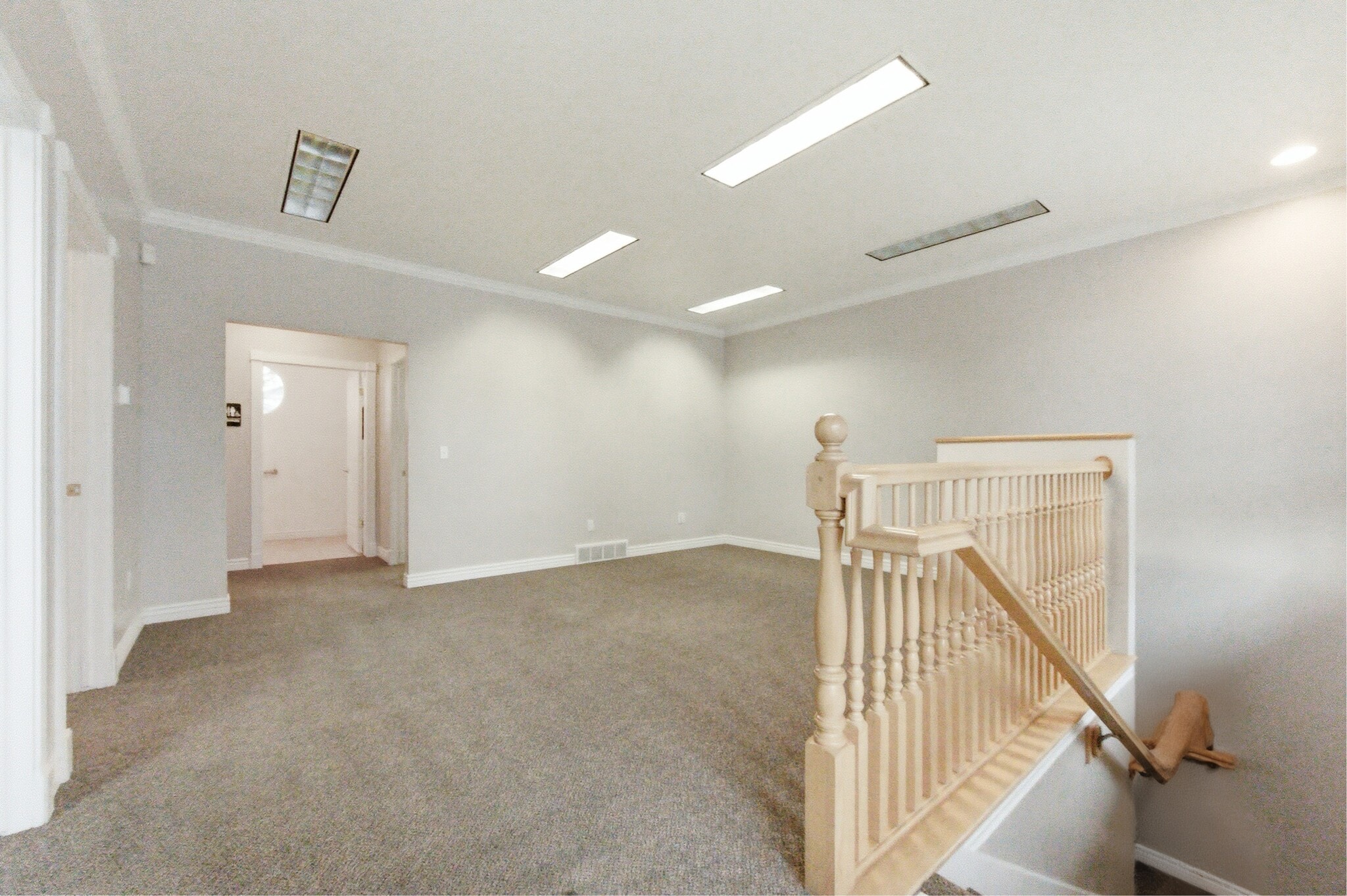 1411 E 840 N, Orem, UT for lease Interior Photo- Image 1 of 16