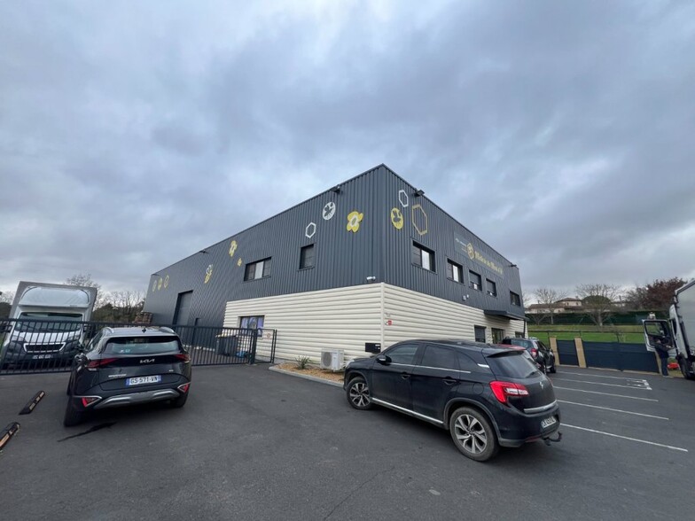 Flex in Chasselay for lease - Primary Photo - Image 1 of 3
