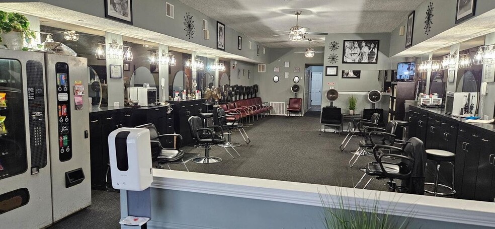 2801 W Madison St, Louisville, KY for sale - Building Photo - Image 1 of 5