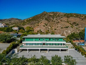 24903 Pacific Coast Hwy, Malibu, CA for lease Interior Photo- Image 2 of 13