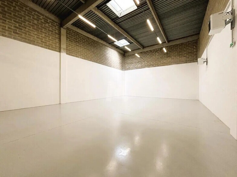 Flex in Villebon-sur-Yvette for lease - Building Photo - Image 3 of 14