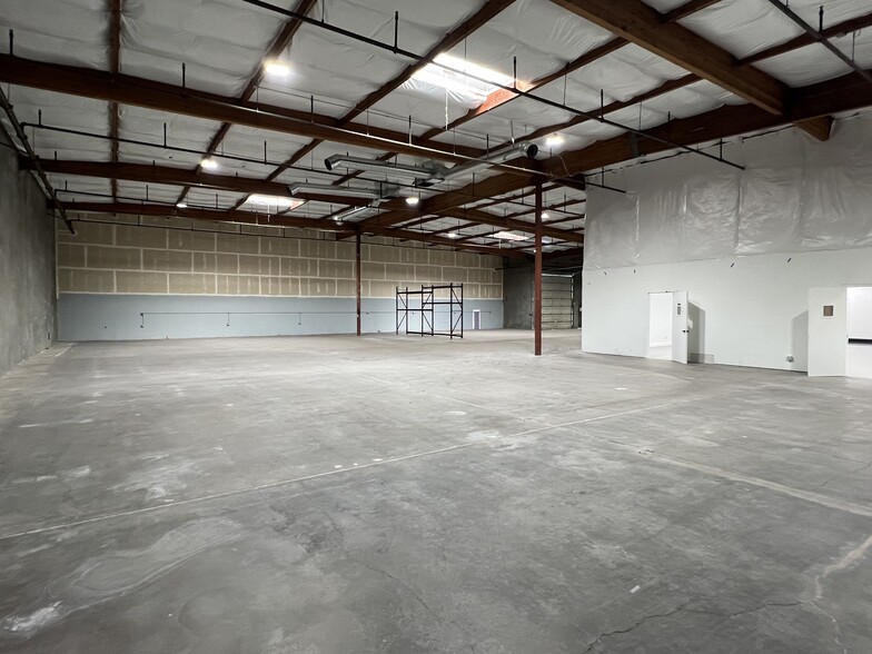 2401-2403 Stagecoach Rd, Stockton, CA for lease - Interior Photo - Image 2 of 7