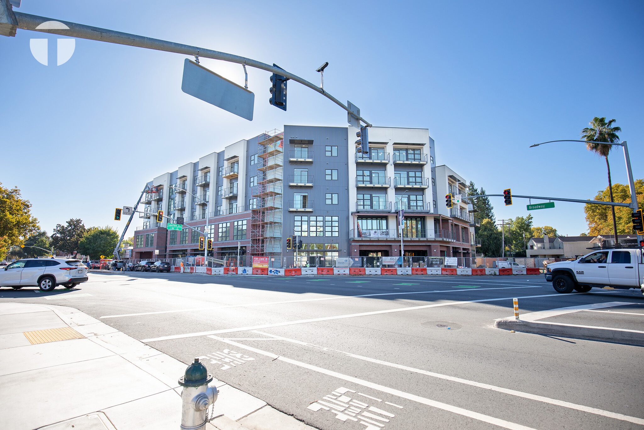 1600 Broadway, Sacramento, CA for lease Building Photo- Image 1 of 24