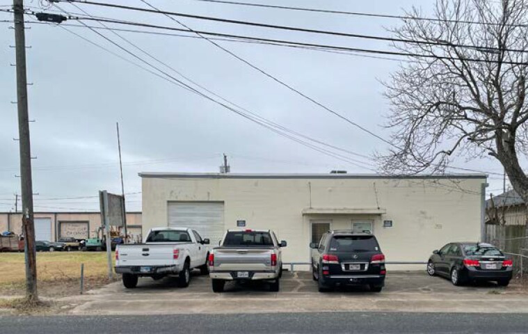 1329 Laredo St, Corpus Christi, TX for sale Building Photo- Image 1 of 1