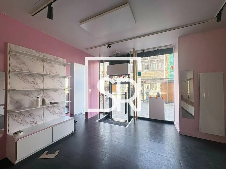 Retail in Clermont-Ferrand for lease - Interior Photo - Image 3 of 10