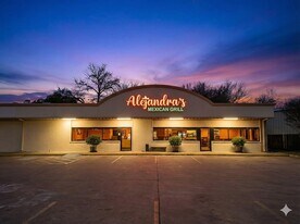 403 N Jefferson St, La Grange TX - Bar