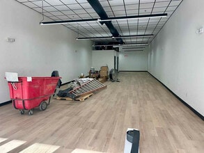 313 E Main St, Johnson City, TN for lease Interior Photo- Image 2 of 4