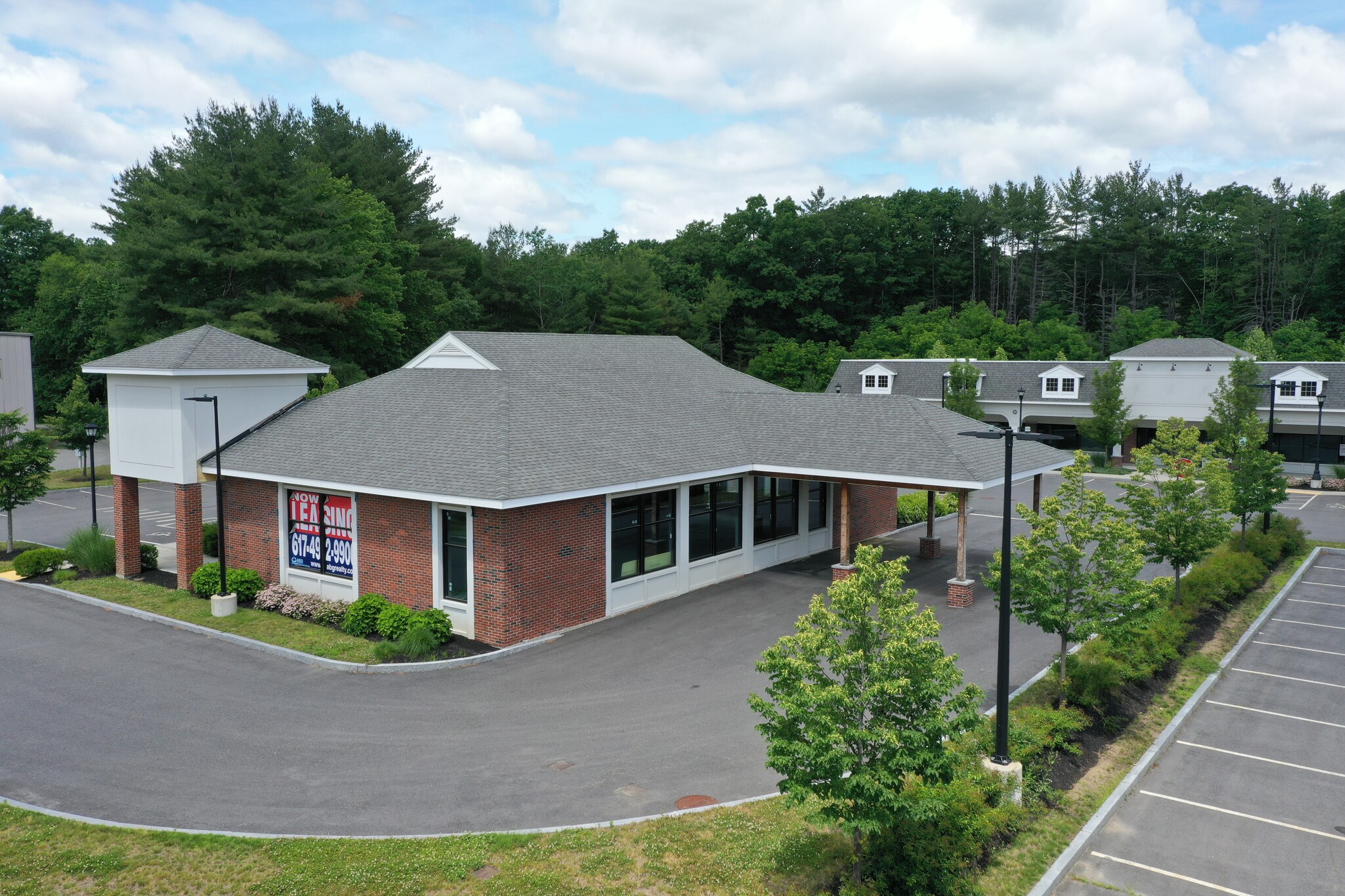 345-355 Littleton Rd, Westford, MA 01886 - ORCHARD SQUARE | LoopNet