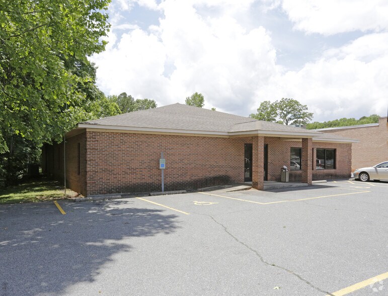 2215 US 52 North, Albemarle, NC for sale - Primary Photo - Image 1 of 1