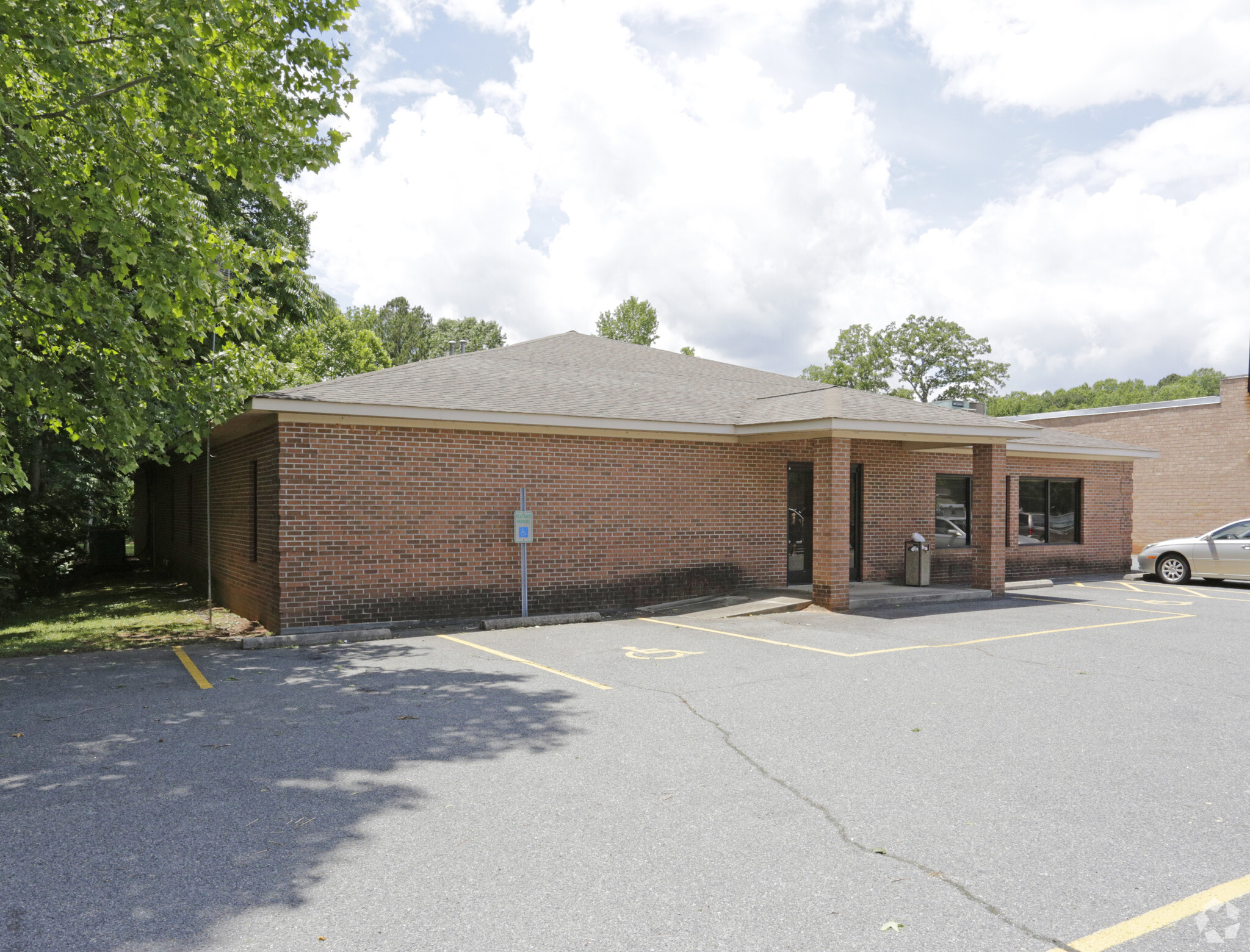 2215 Us 52 North, Albemarle, Nc 28001 