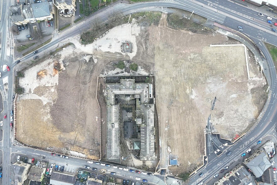 New North Rd, Huddersfield for sale - Aerial - Image 1 of 5