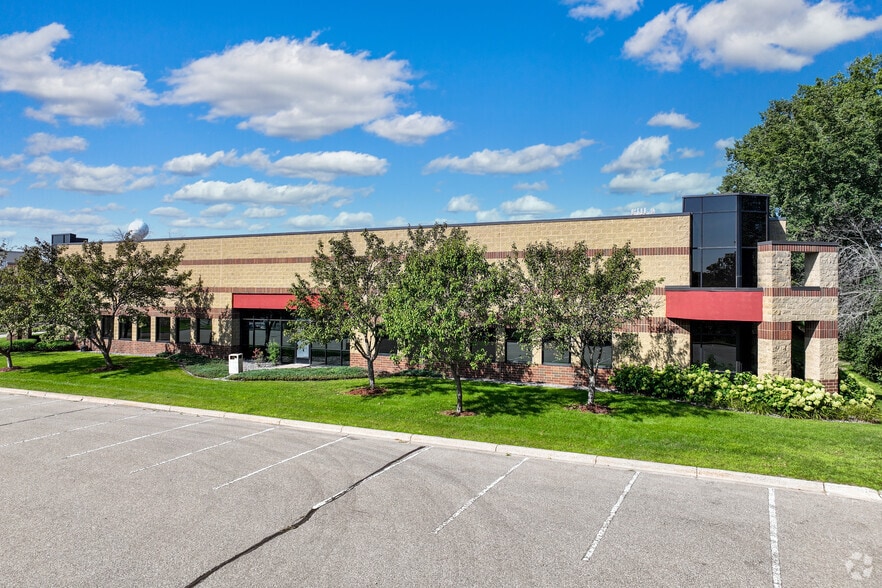 4265 N Lexington Ave, Arden Hills, MN for lease - Building Photo - Image 2 of 11