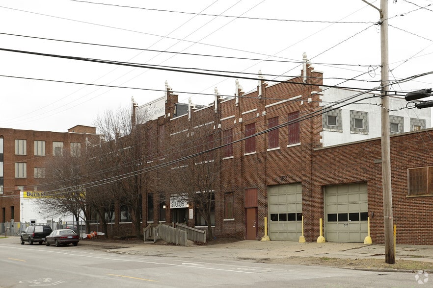 1409 Buchanan Ave SW, Grand Rapids, MI for lease - Building Photo - Image 2 of 3