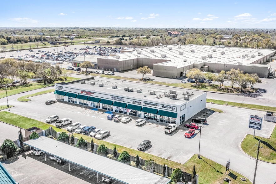 173 Tovera Rd, Alvin, TX for lease - Primary Photo - Image 2 of 5