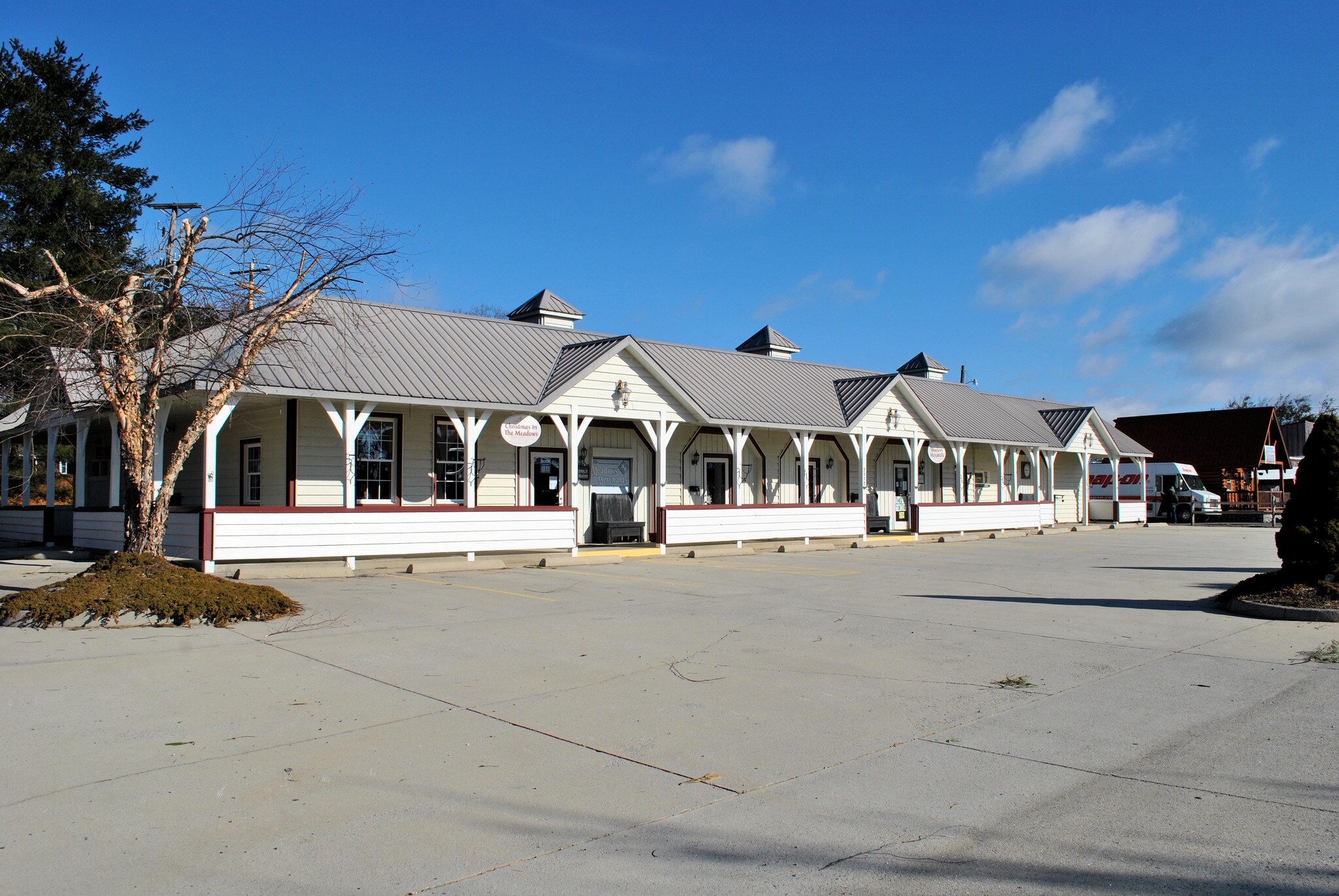 2577 Jeb Stuart Hwy, Meadows of Dan, VA for sale Primary Photo- Image 1 of 1