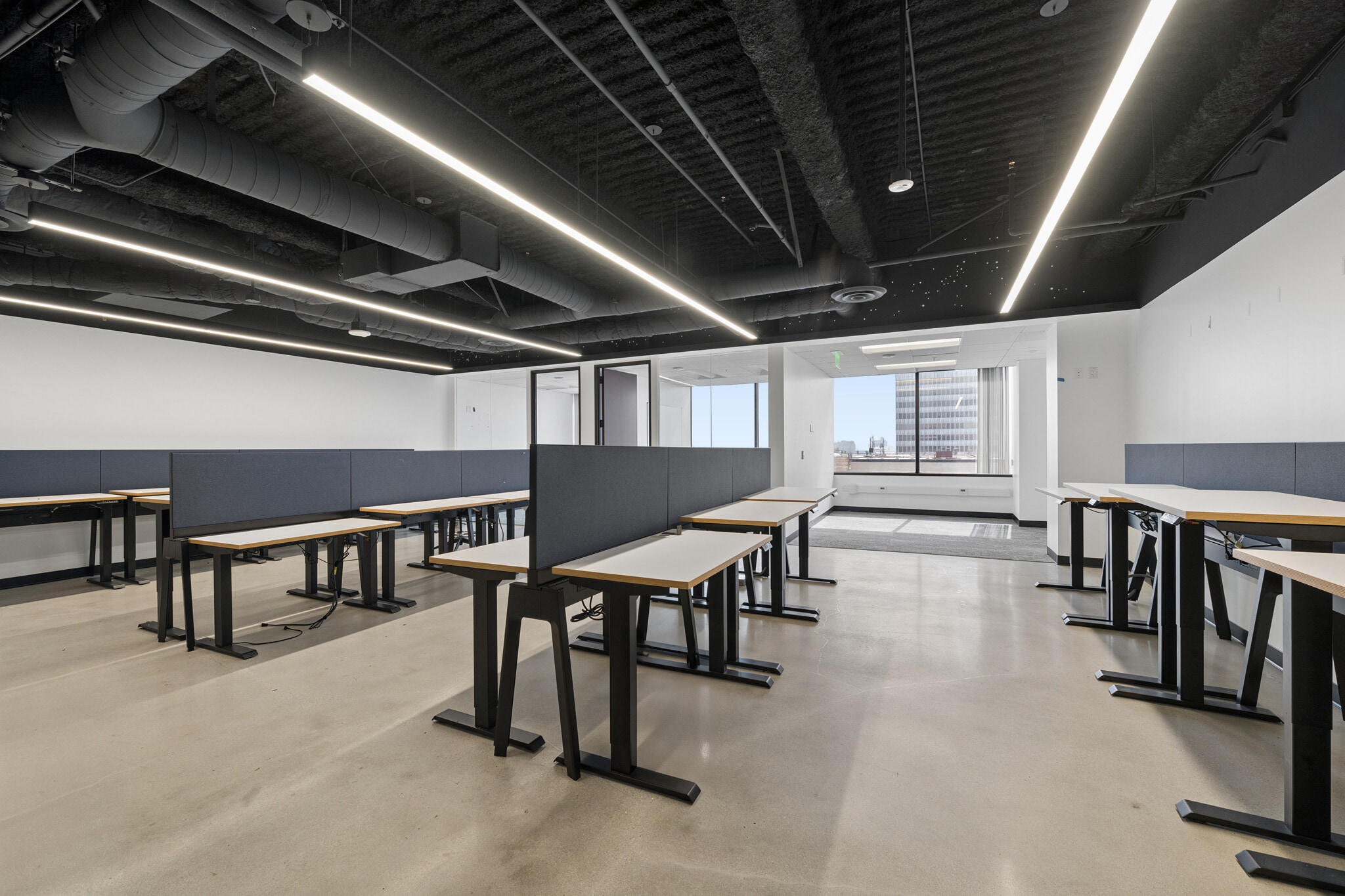 6420 Wilshire Blvd, Los Angeles, CA for lease Interior Photo- Image 1 of 10